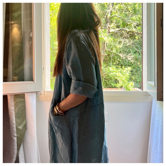 14 MADE IN ITALY 🇮🇹 LINEN DRESS

Posh live from Italy - Picture 3 of 4